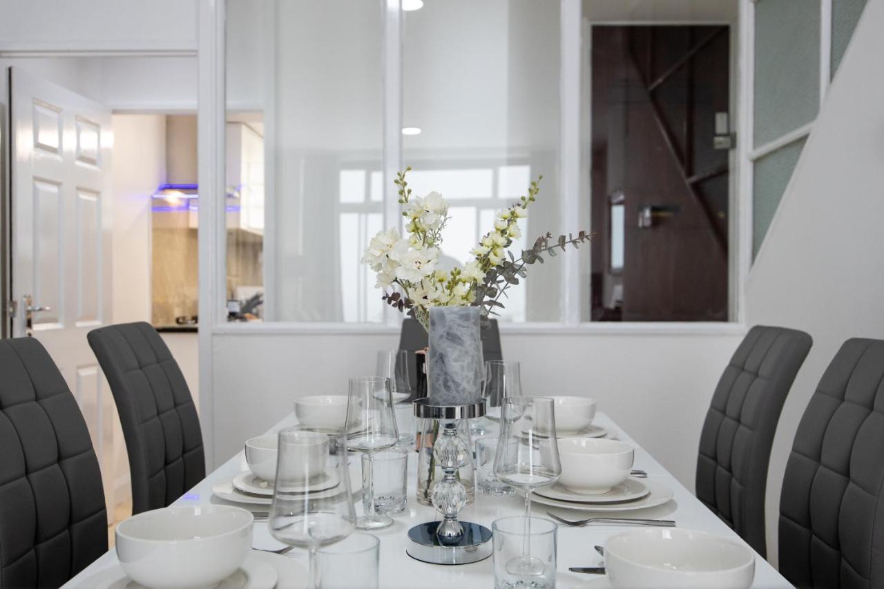 Spacious 4 Bedroom House Next To Kensington Palace Лондон Екстериор снимка