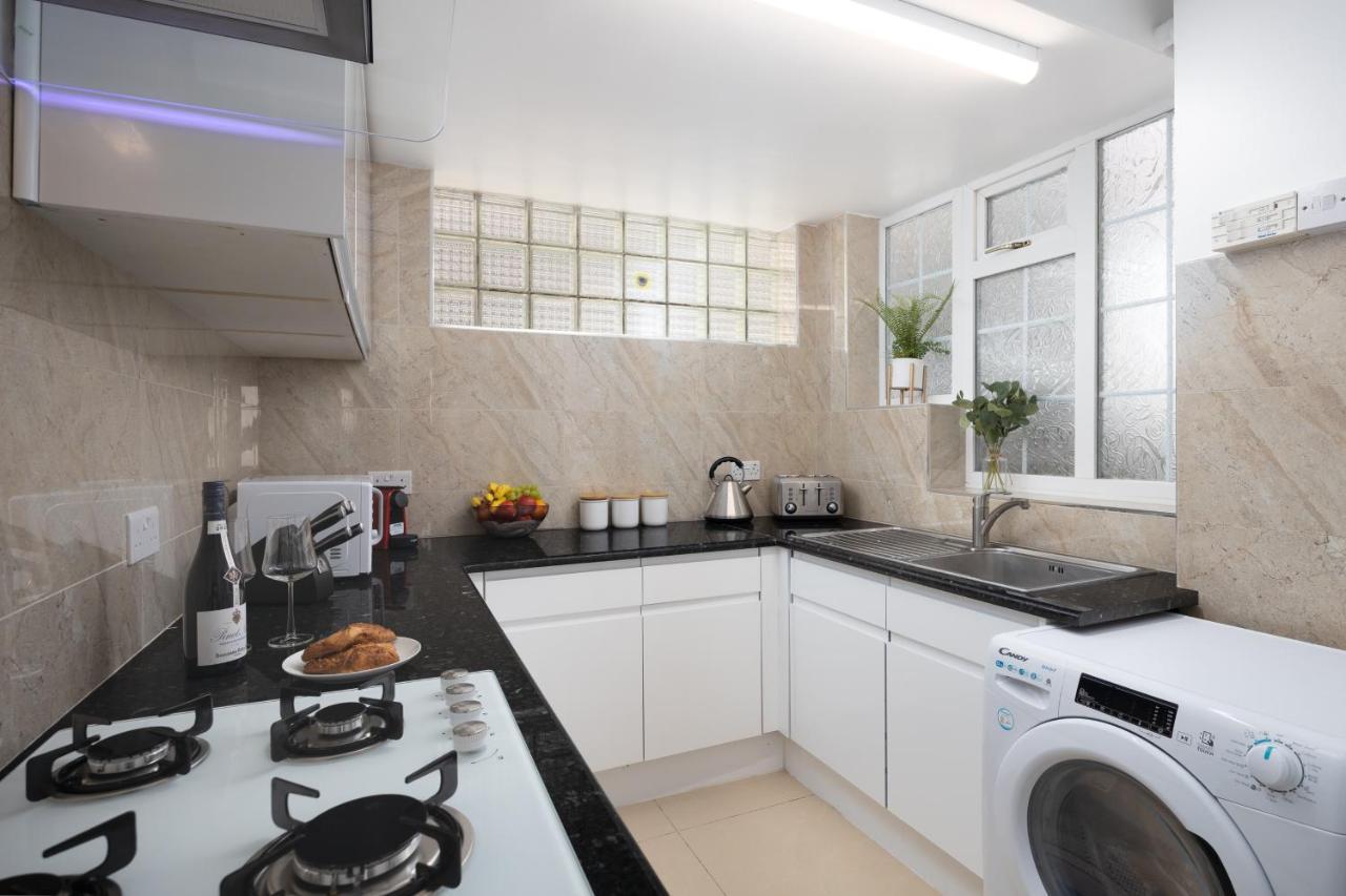 Spacious 4 Bedroom House Next To Kensington Palace Лондон Екстериор снимка